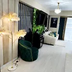 Ementi Deluxe Năvodari