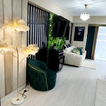 Ementi Deluxe Năvodari