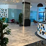 Ementi Deluxe شقة Năvodari