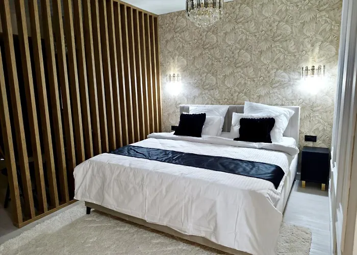 Ementi Deluxe Διαμέρισμα Năvodari