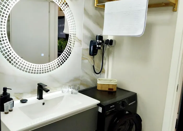 Ementi Deluxe * Năvodari