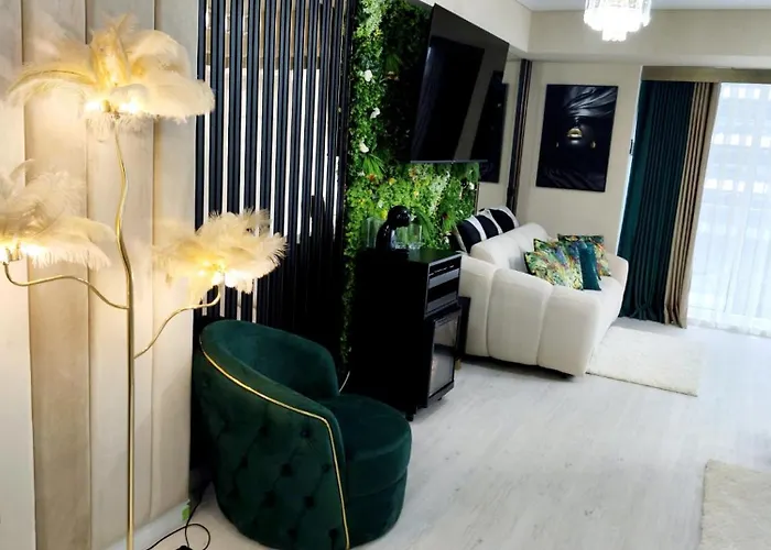 Ementi Deluxe Năvodari